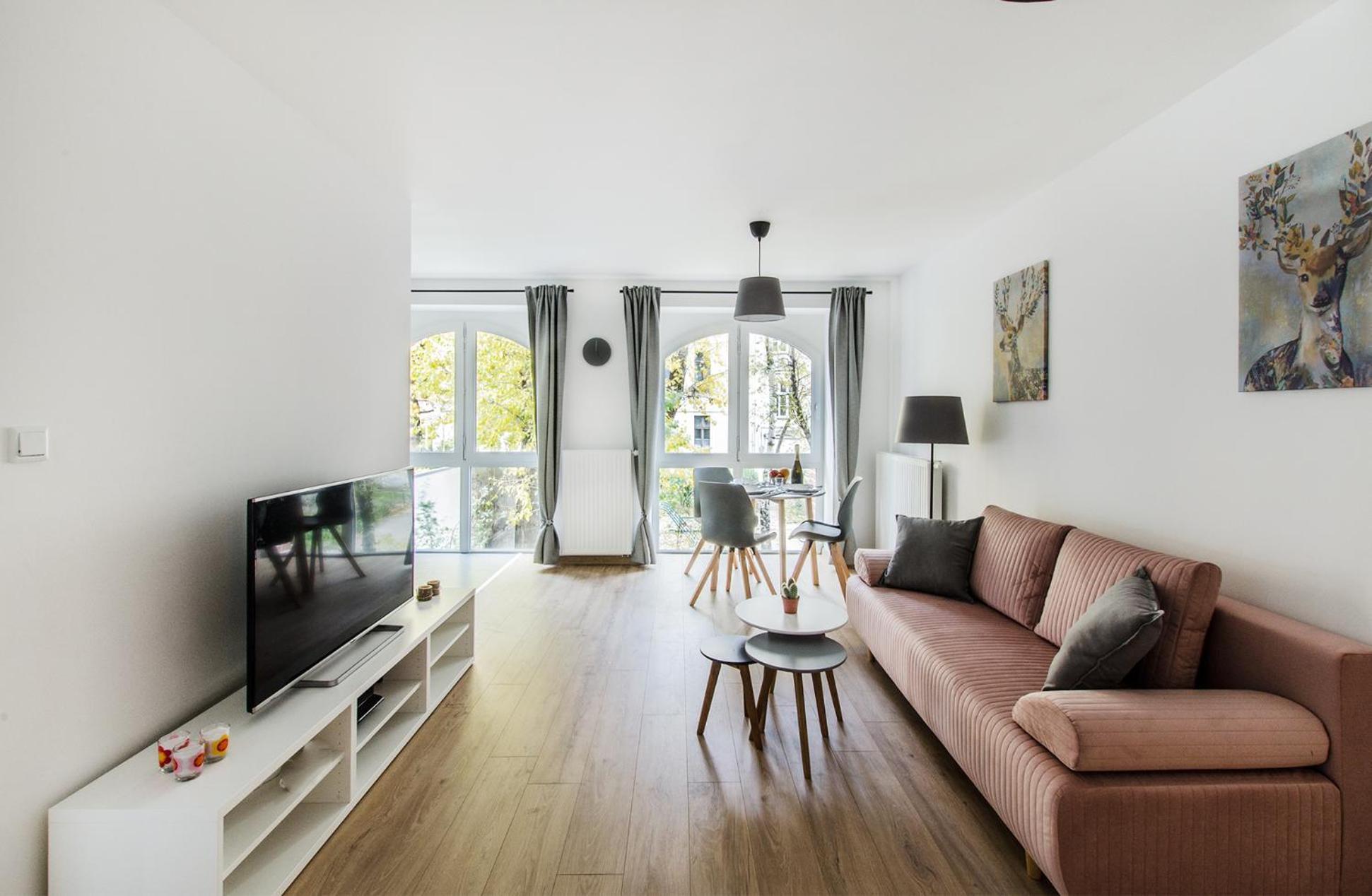 Beutiful Pearl In Tenement House In Center Apartament
